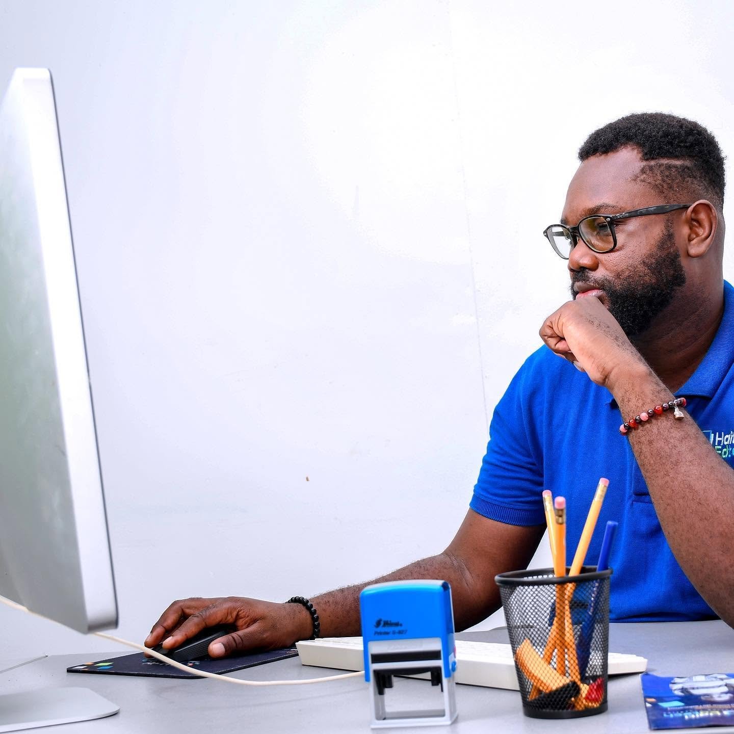 L'équipe Haïti Edtech Solutions au travail